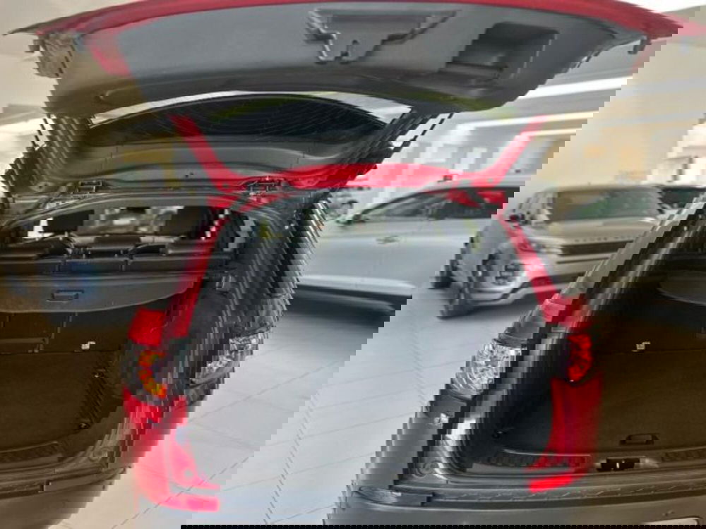 Land Rover Discovery Sport usata a Modena (14)