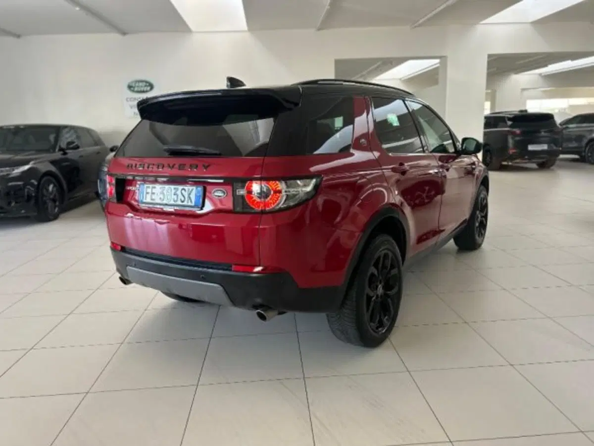 Land Rover Discovery Sport usata a Modena (2)