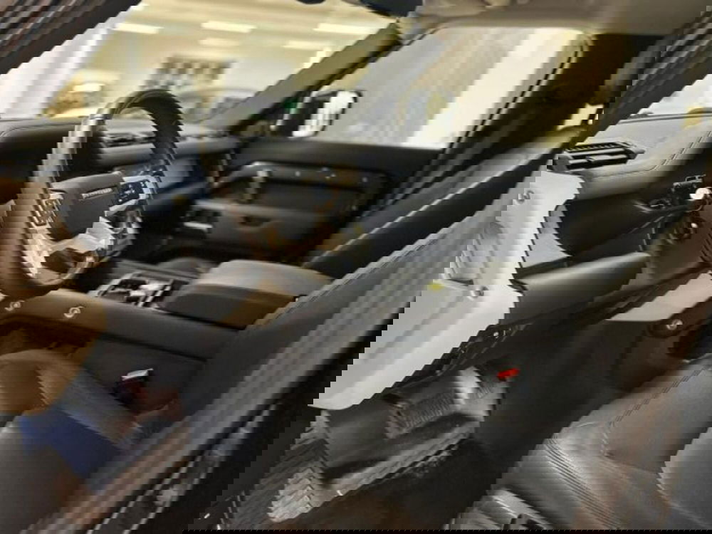 Land Rover Defender usata a Modena (3)