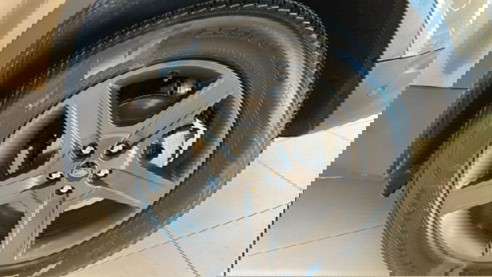 Land Rover Defender usata a Modena (11)