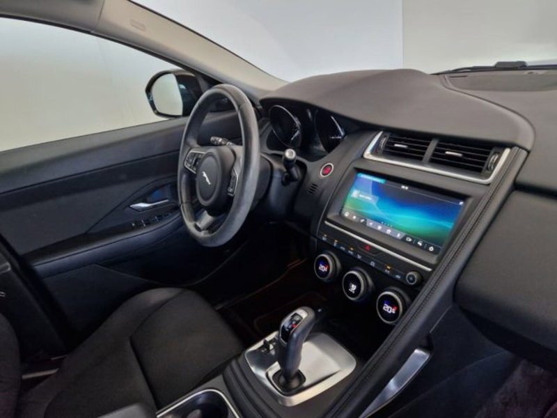 Jaguar E-Pace usata a Modena (10)