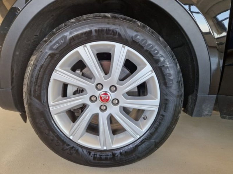 Jaguar E-Pace usata a Modena (9)