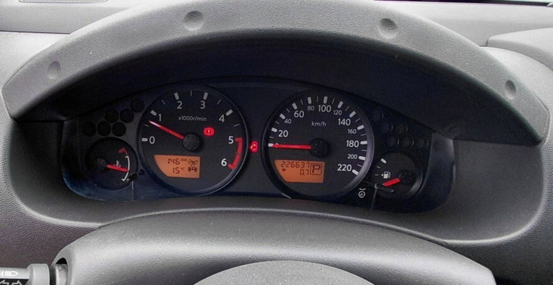 Nissan Navara usata a Cosenza (11)