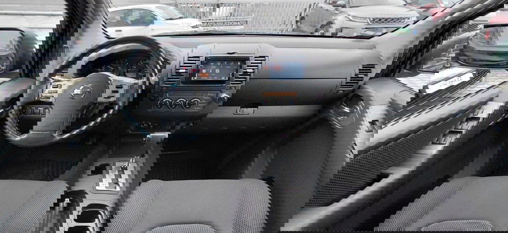 Nissan Navara usata a Cosenza (13)