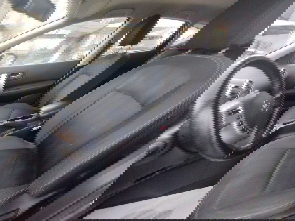 Nissan Qashqai usata a Palermo (7)