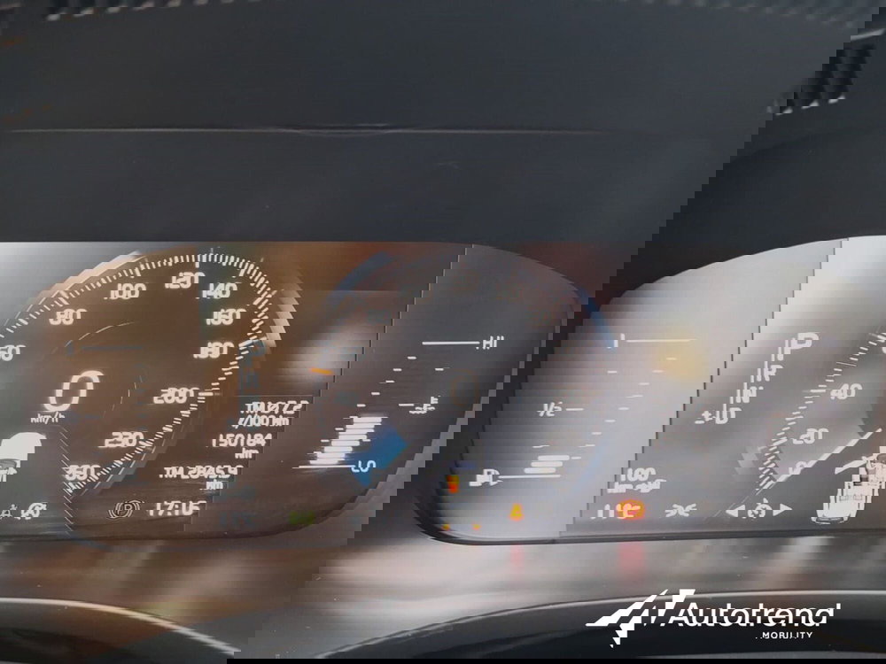 Volvo XC60 usata a Bari (12)