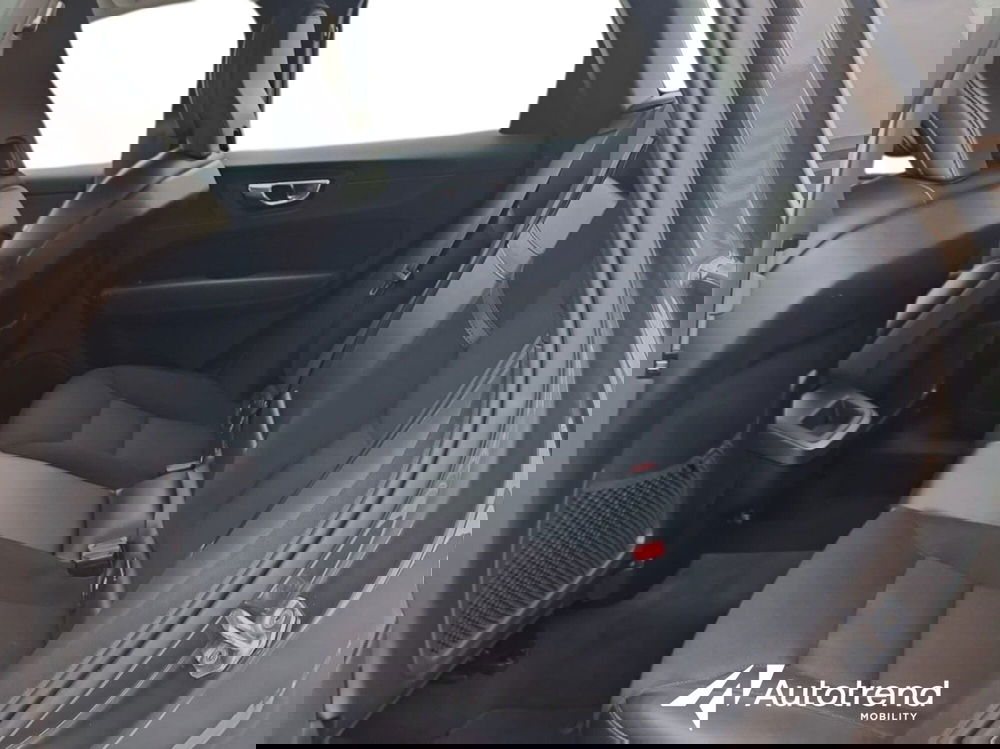 Volvo XC60 usata a Bari (14)