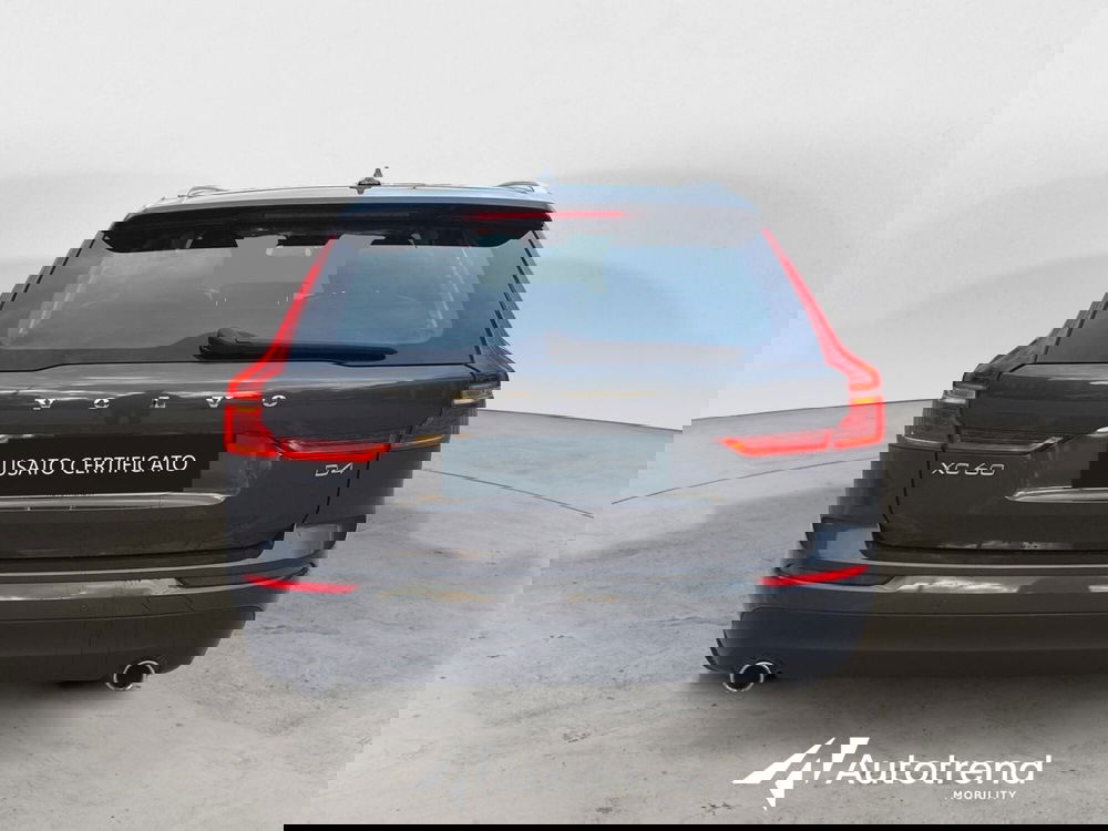 Volvo XC60 usata a Bari (4)