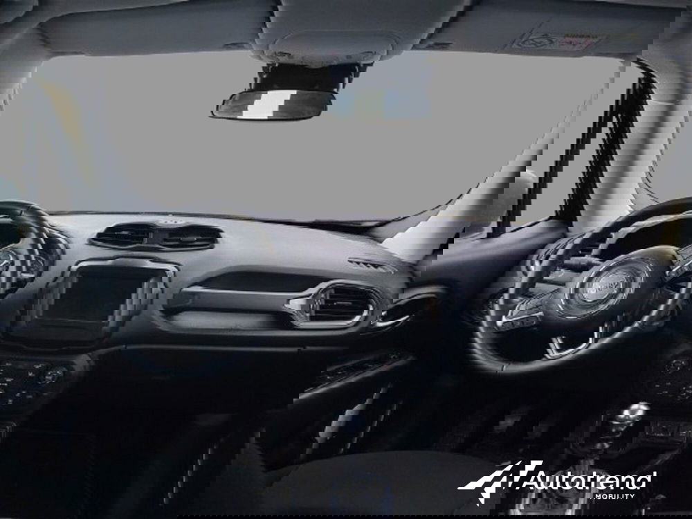 Jeep Renegade usata a Bari (11)