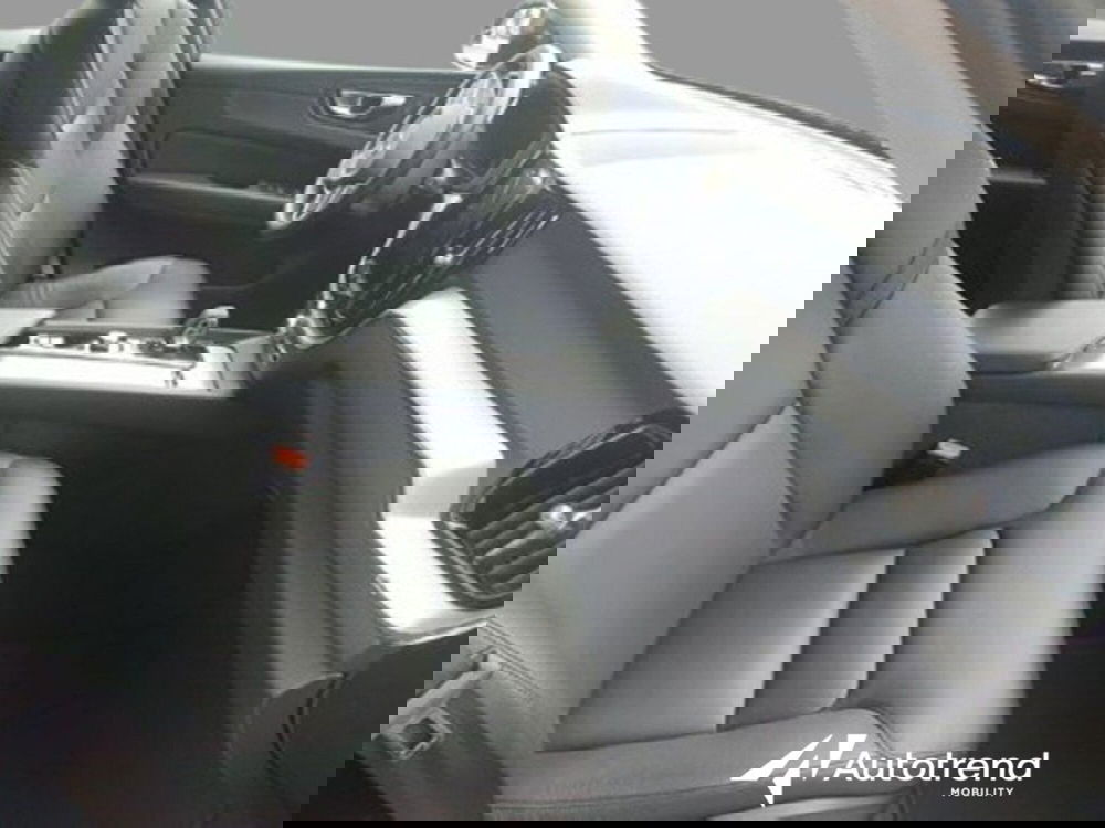 Volvo XC60 usata a Bari (5)