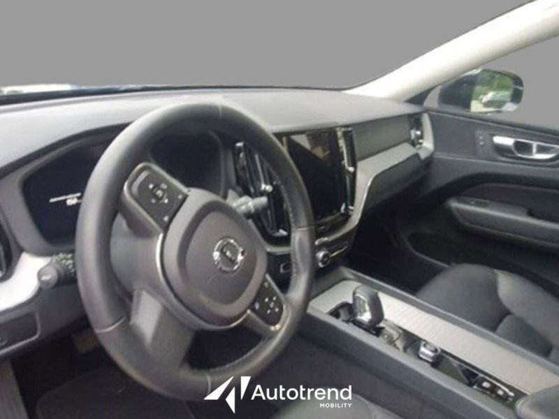 Volvo XC60 usata a Bari (6)