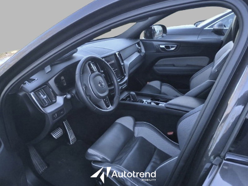 Volvo XC60 usata a Bari (14)