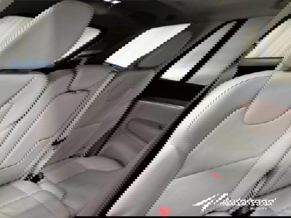 Volvo XC90 usata a Bari (11)