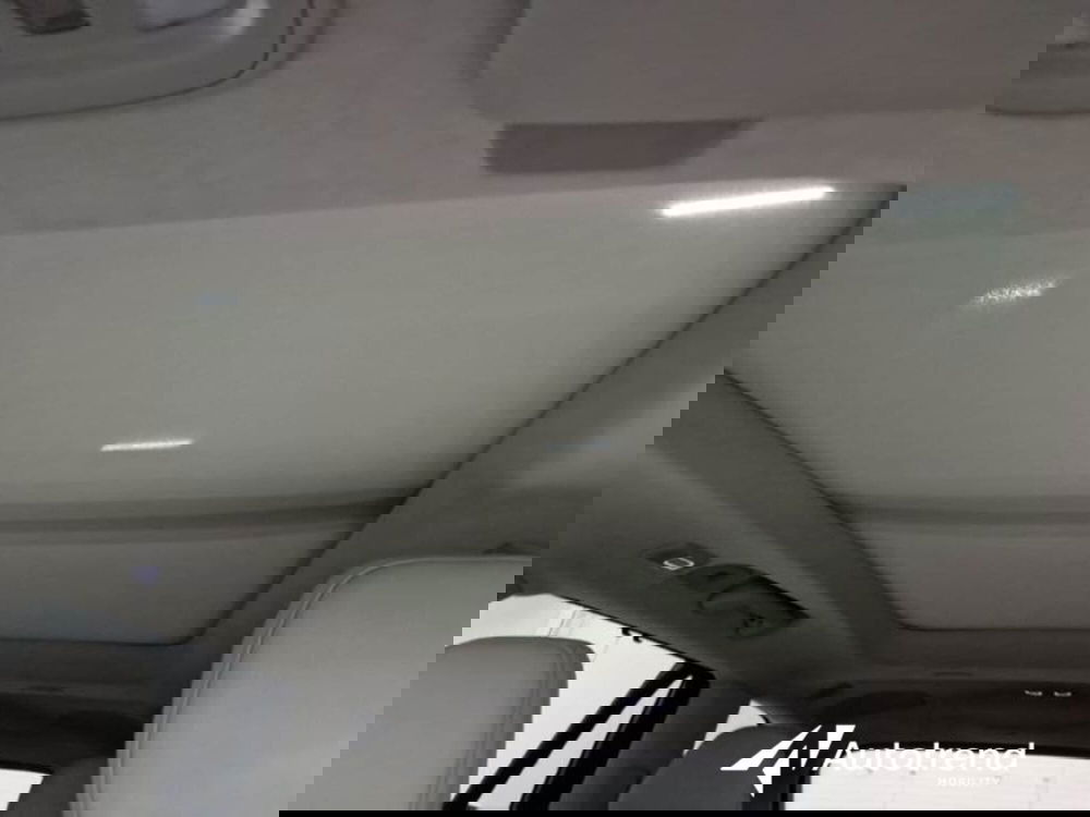 Volvo XC90 usata a Bari (8)