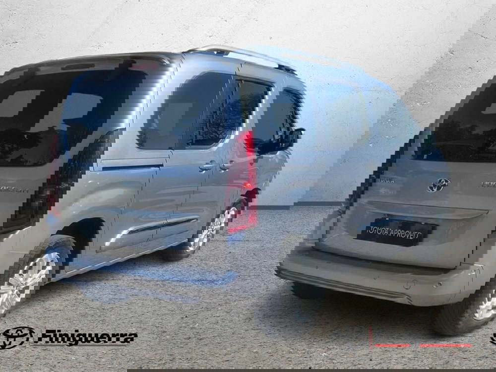 Toyota Proace City Verso usata a Lecco (4)