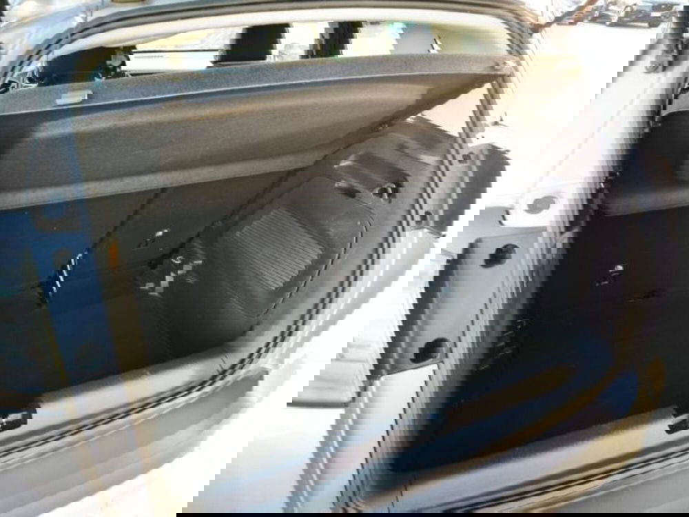 Opel Crossland usata a Livorno (11)