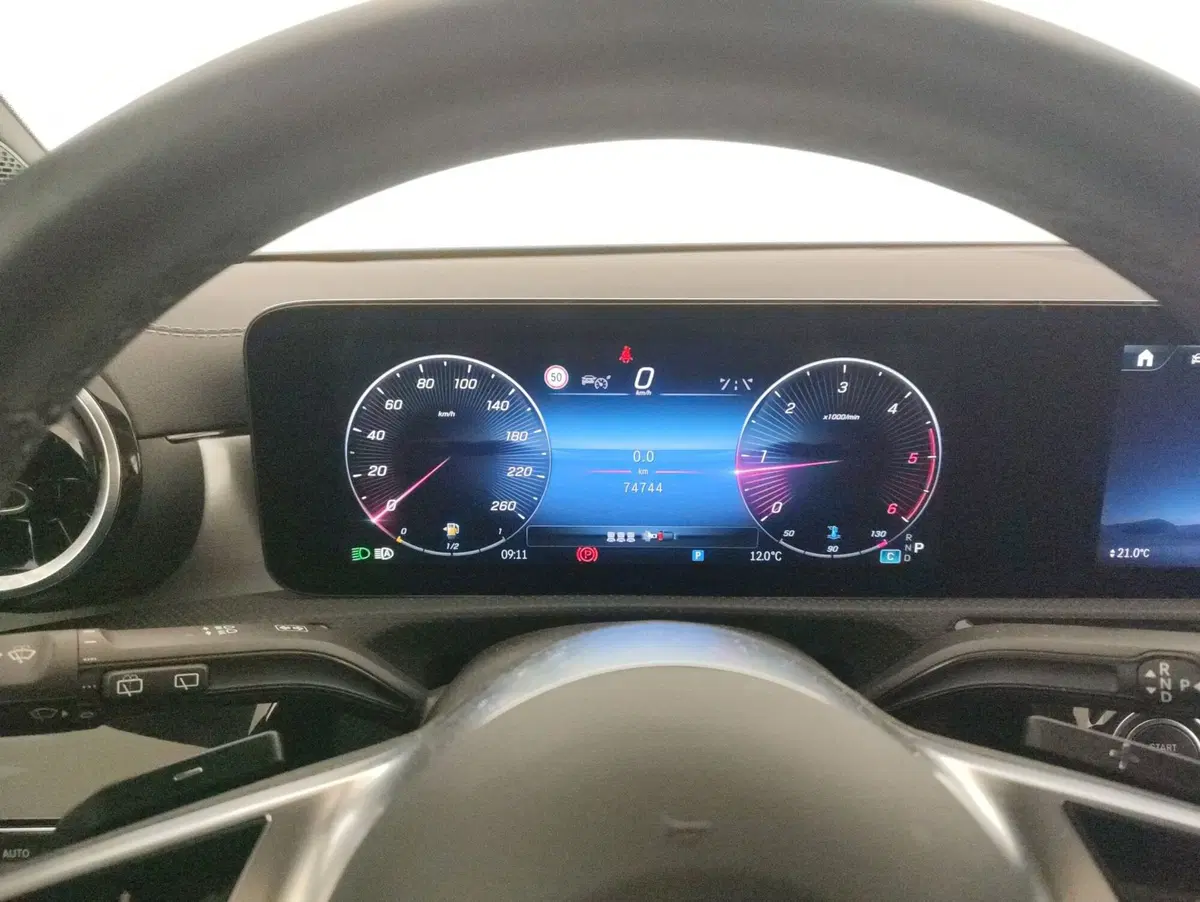 Mercedes-Benz CLA Shooting Brake usata a Alessandria (15)