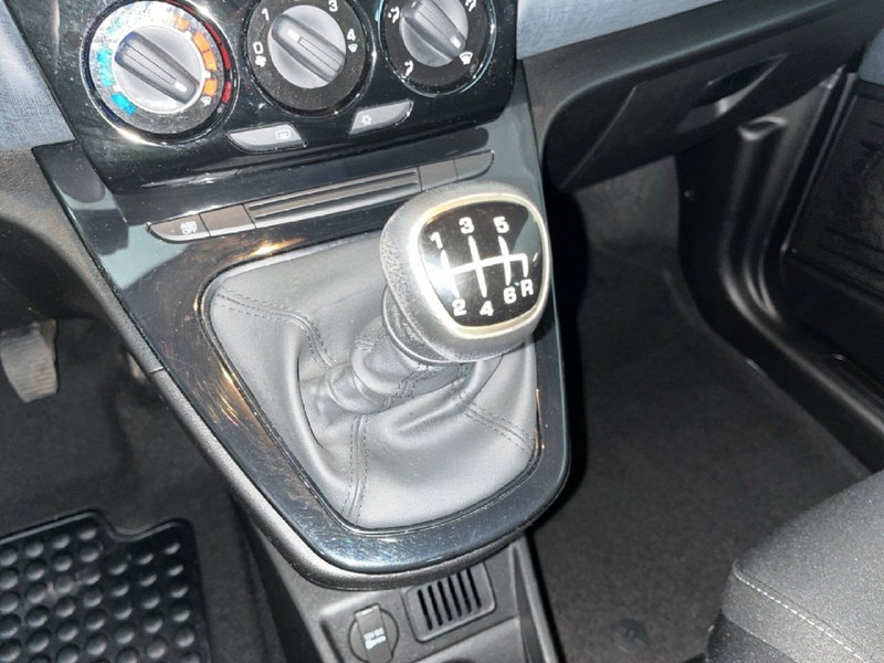 Lancia Ypsilon usata a Torino (12)