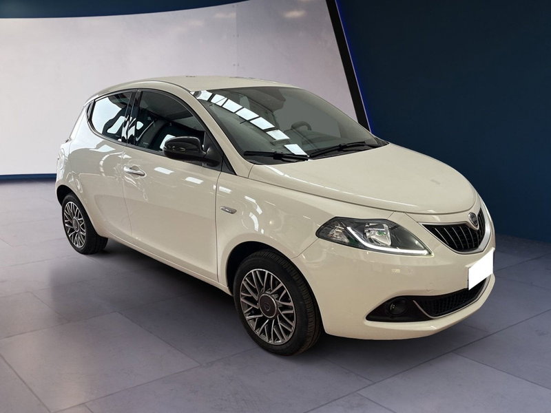 Lancia Ypsilon usata a Torino (2)