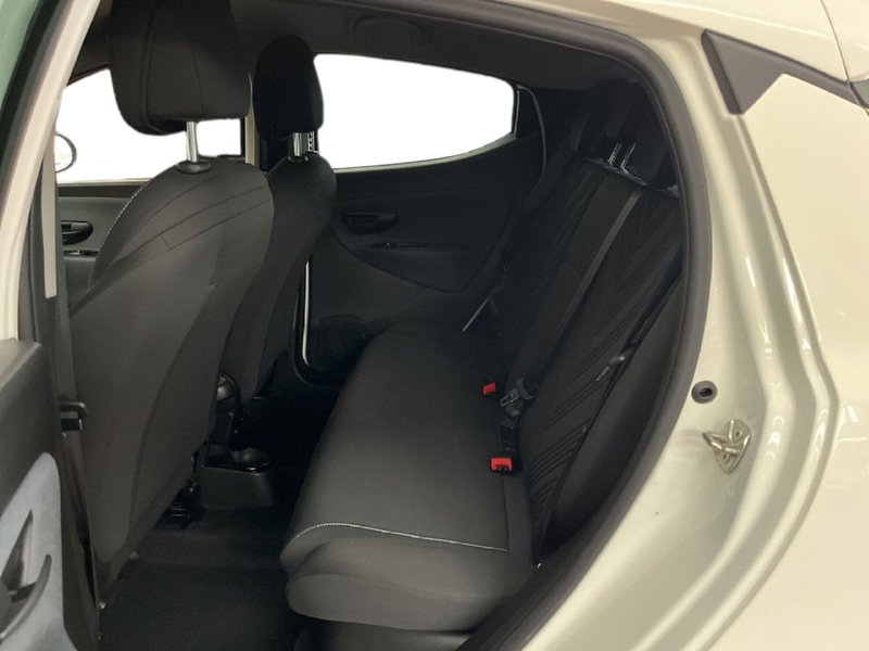 Lancia Ypsilon usata a Torino (8)