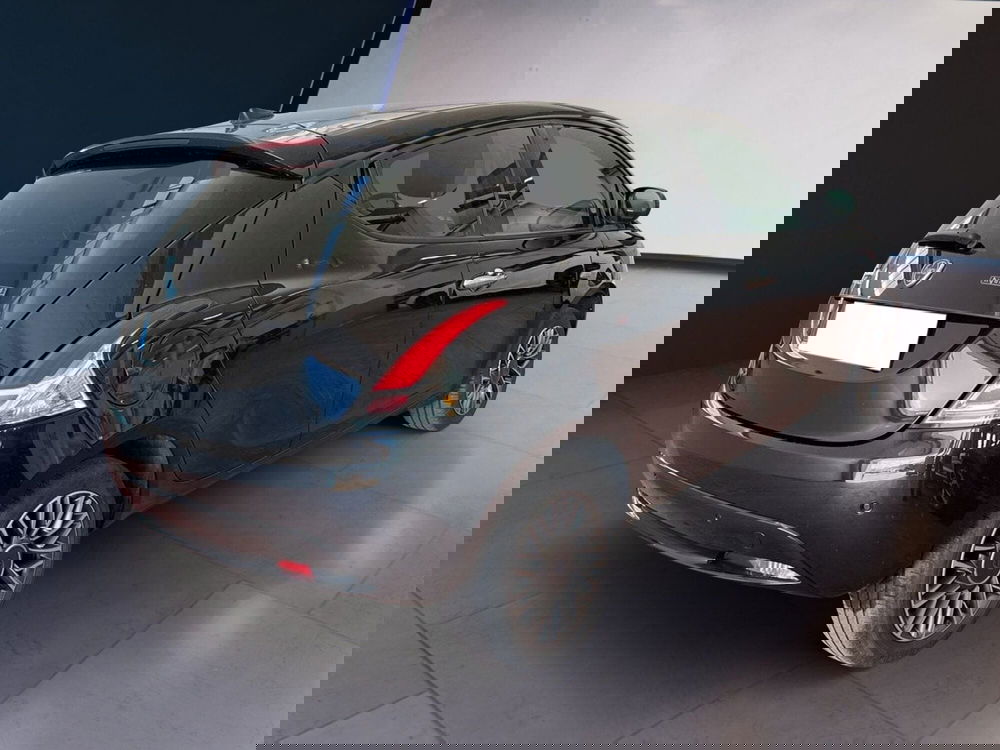 Lancia Ypsilon usata a Torino (6)