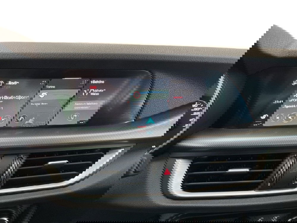 Alfa Romeo Stelvio usata a Torino (13)