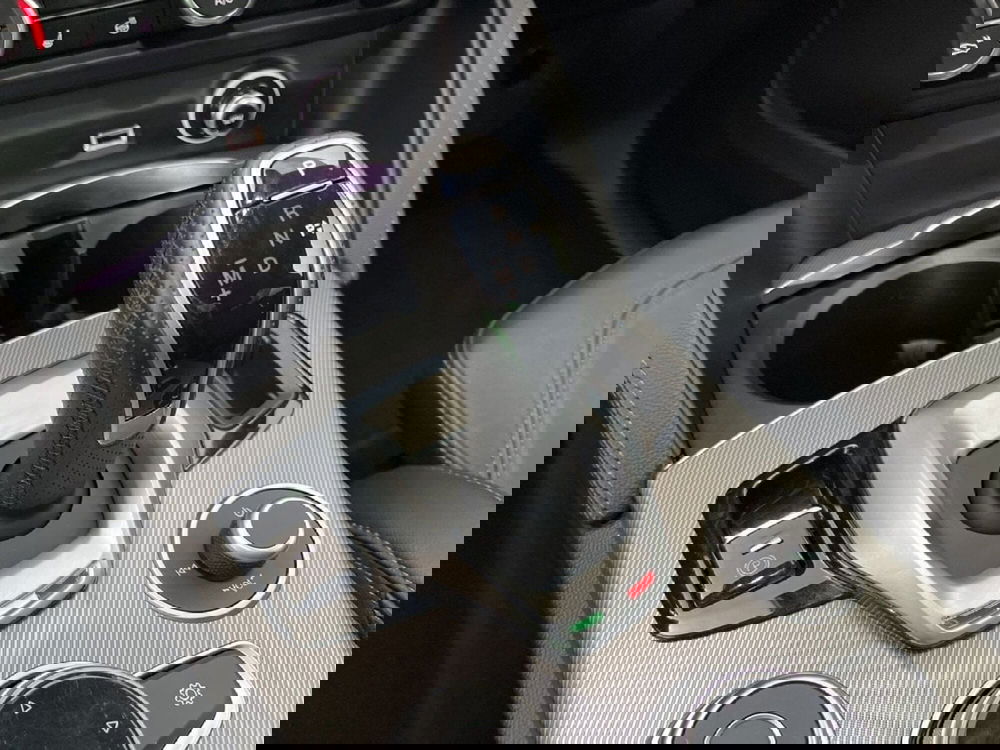 Alfa Romeo Stelvio usata a Torino (14)