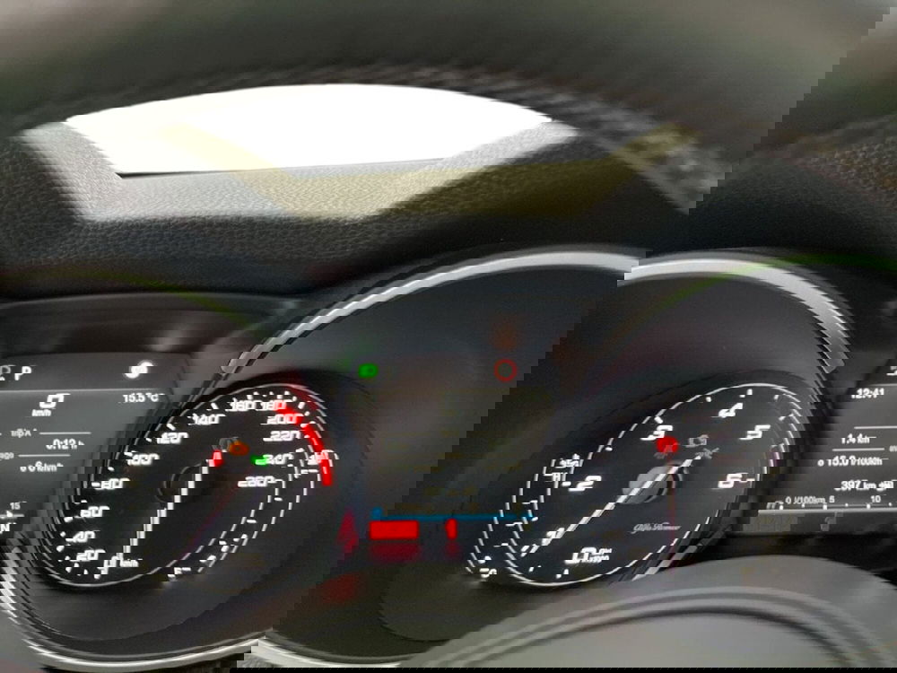 Alfa Romeo Stelvio usata a Torino (15)