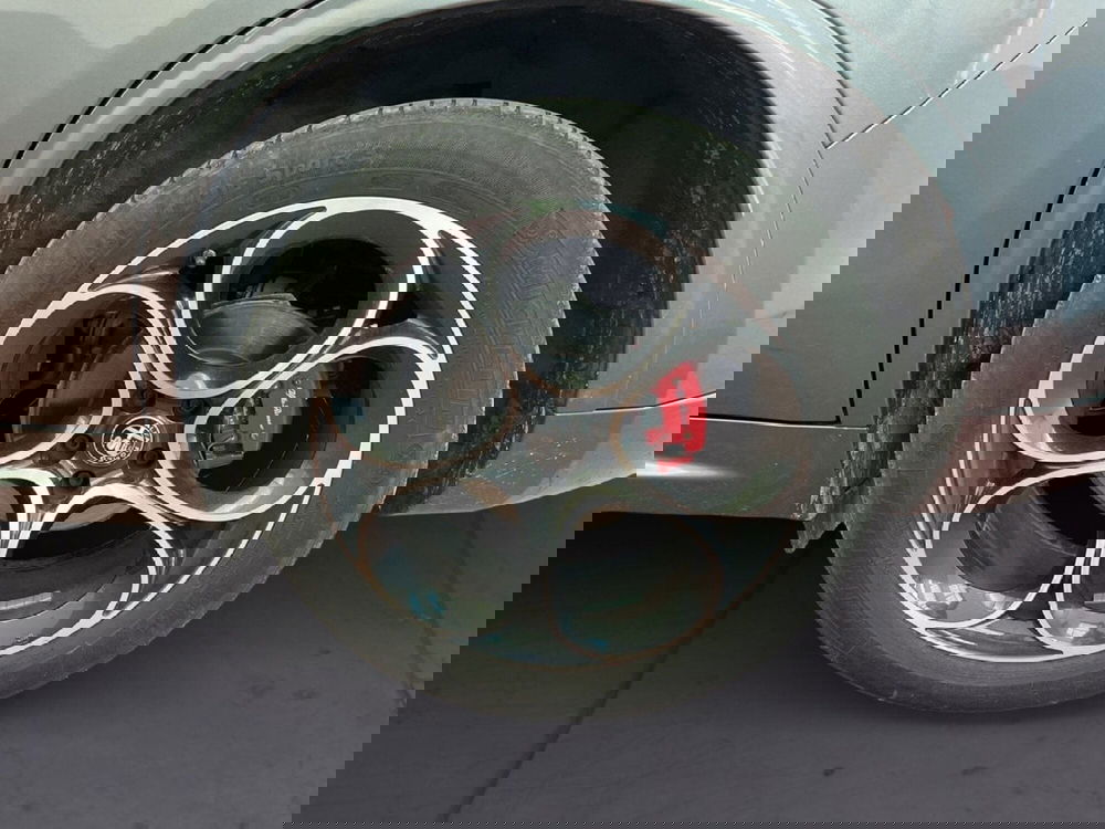 Alfa Romeo Stelvio usata a Torino (7)