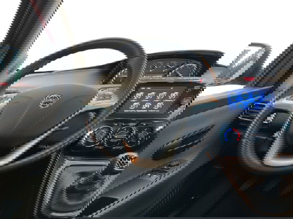 Lancia Ypsilon usata a Torino (11)