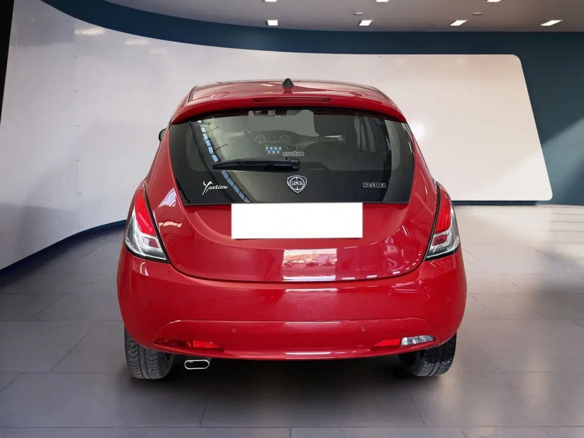 Lancia Ypsilon usata a Torino (5)