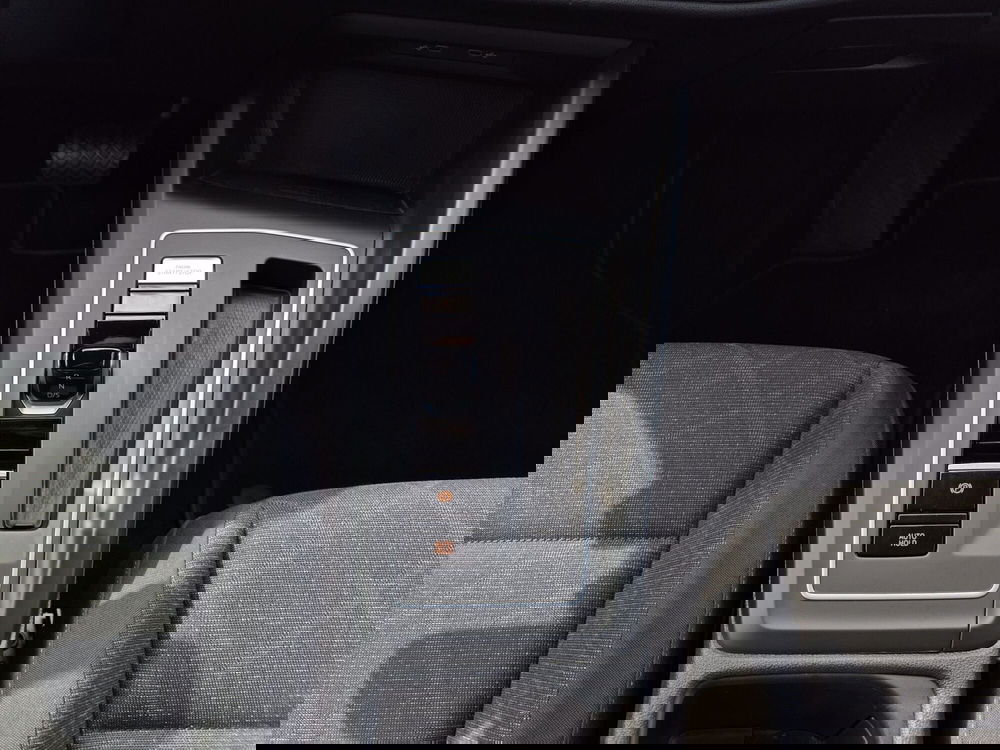 Volkswagen Golf usata  (10)