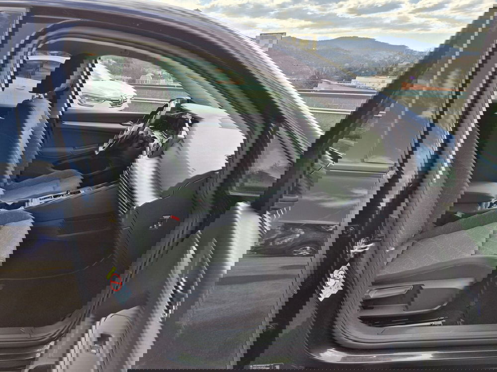 Volkswagen Golf usata  (9)