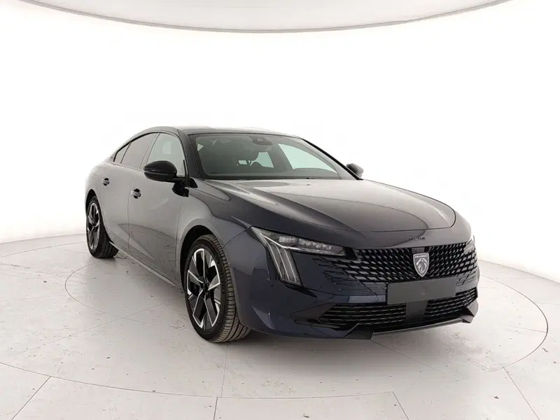 Peugeot 508 nuova a Caserta