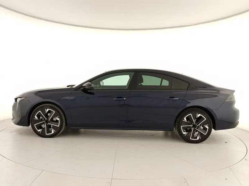 Peugeot 508 nuova a Caserta (7)