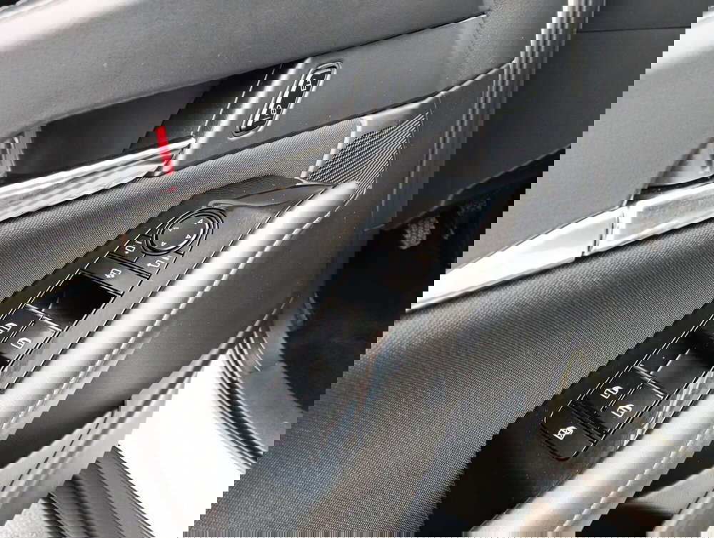 Mazda CX-30 usata a Belluno (14)