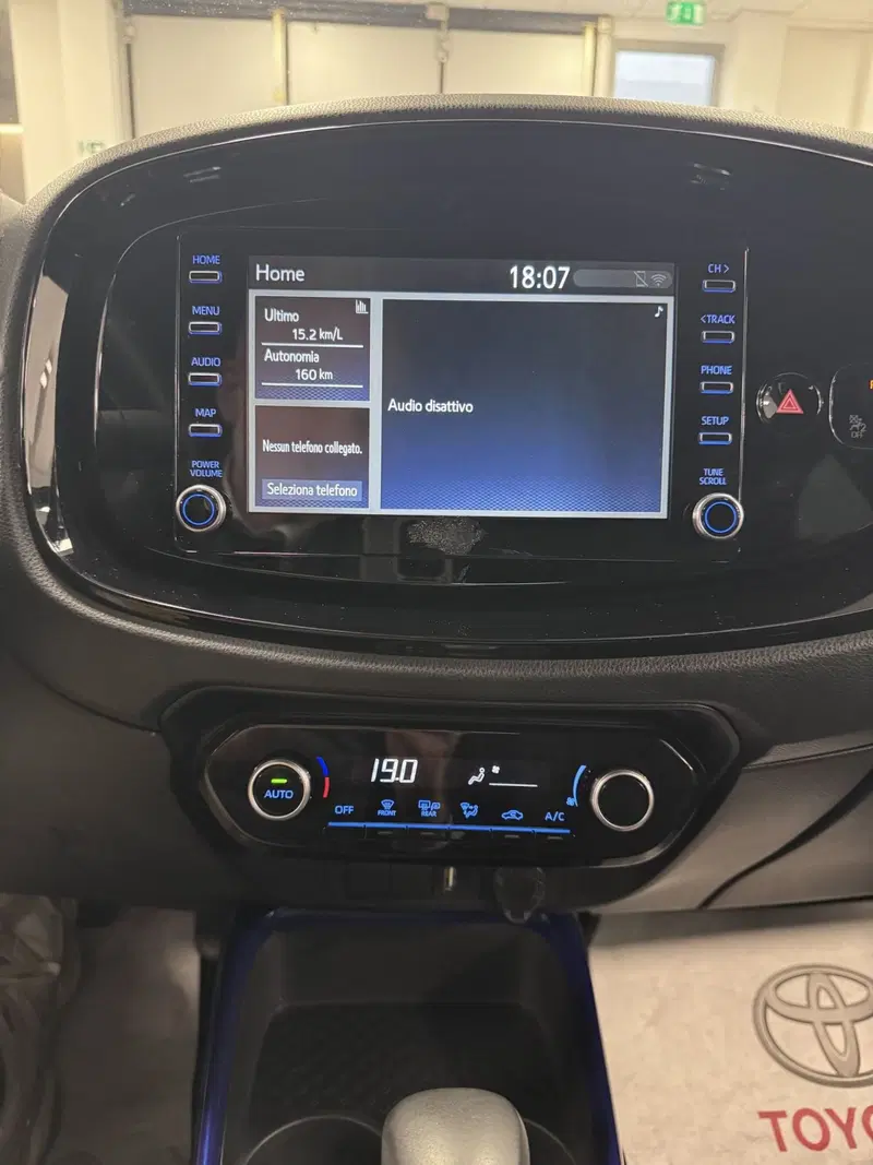 Toyota Aygo X usata a Prato (12)