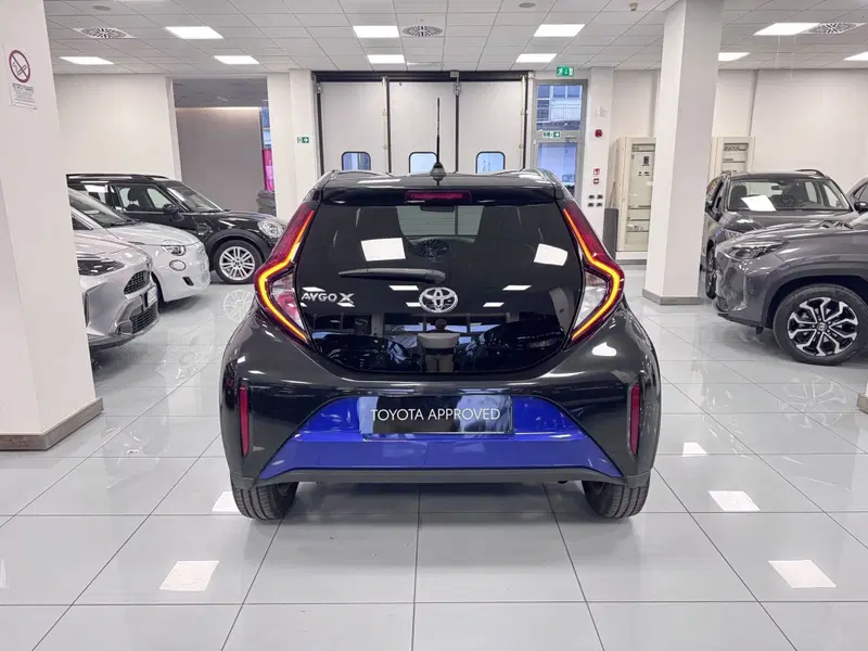 Toyota Aygo X usata a Prato (5)