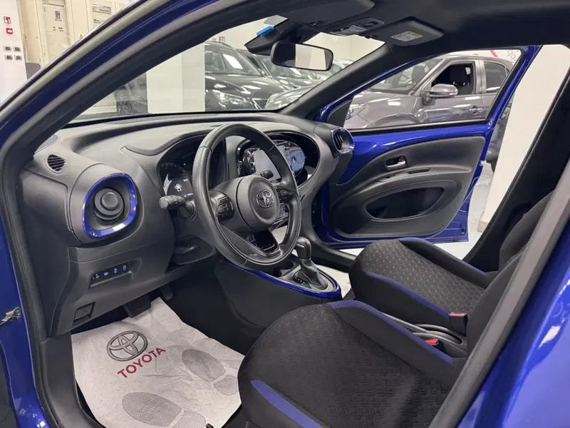 Toyota Aygo X usata a Prato (7)