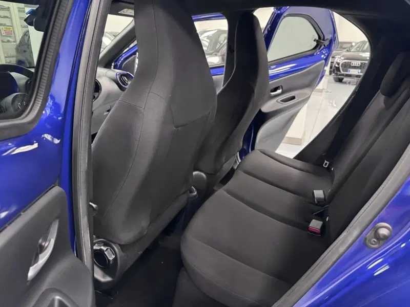 Toyota Aygo X usata a Prato (9)
