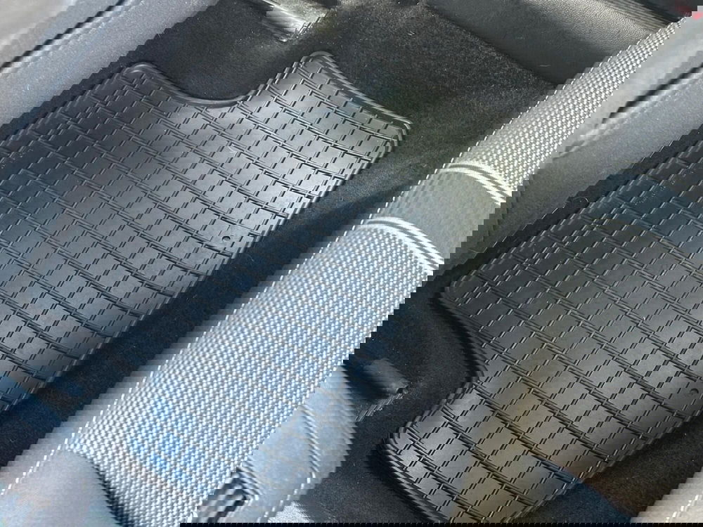 Volkswagen T-Roc usata a Pistoia (11)