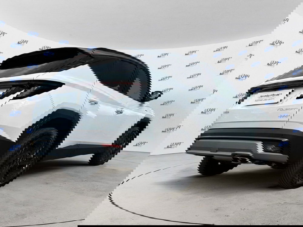 Hyundai Tucson nuova a Pistoia (5)