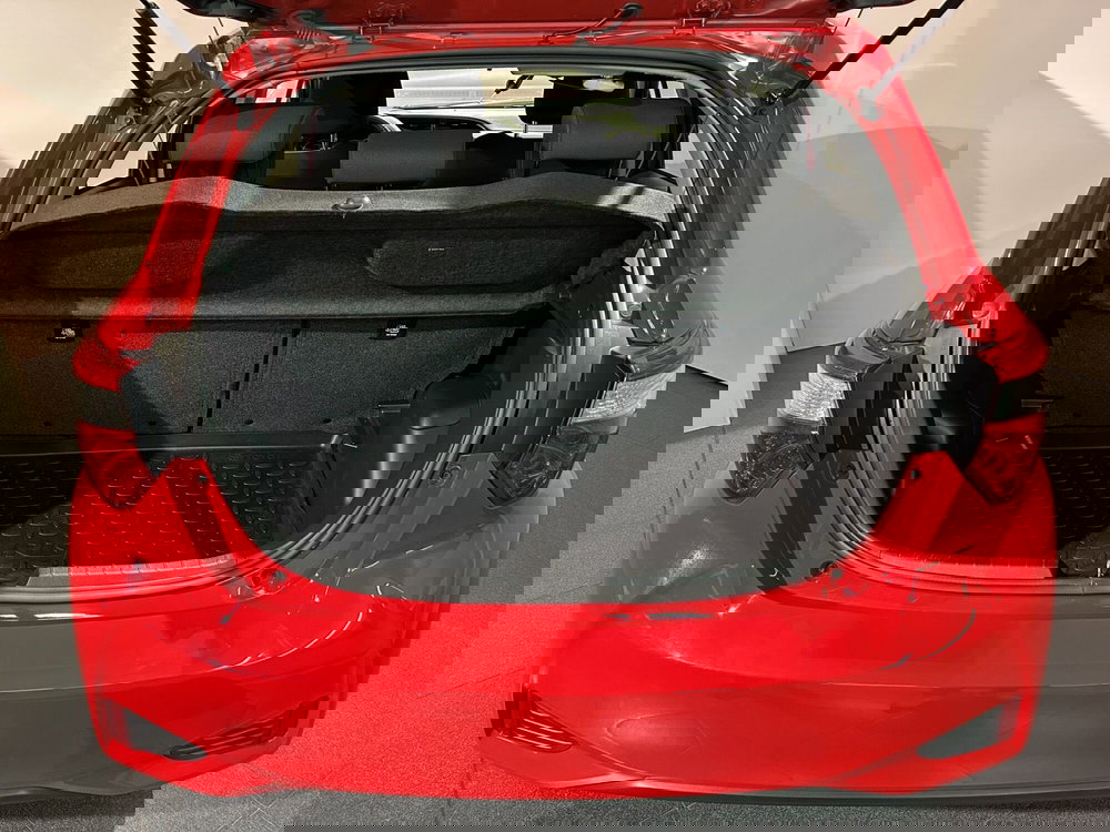 Toyota Yaris usata a Milano (11)