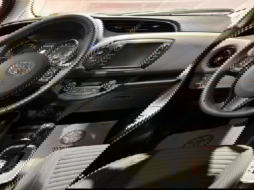 Toyota Yaris usata a Milano (9)