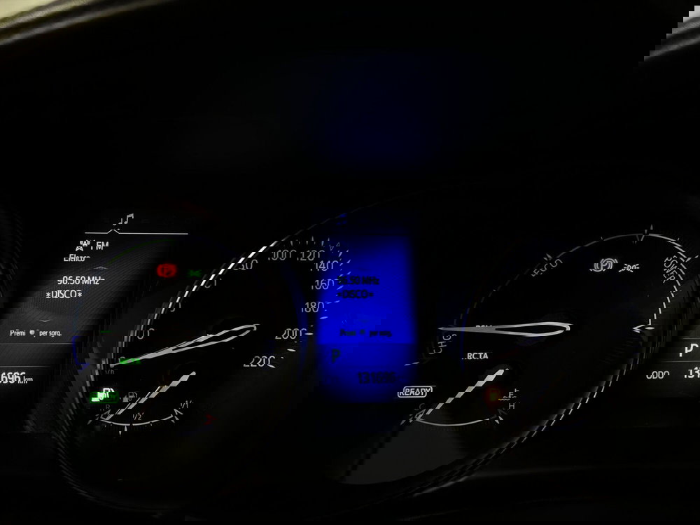 Toyota Toyota C-HR usata a Milano (13)