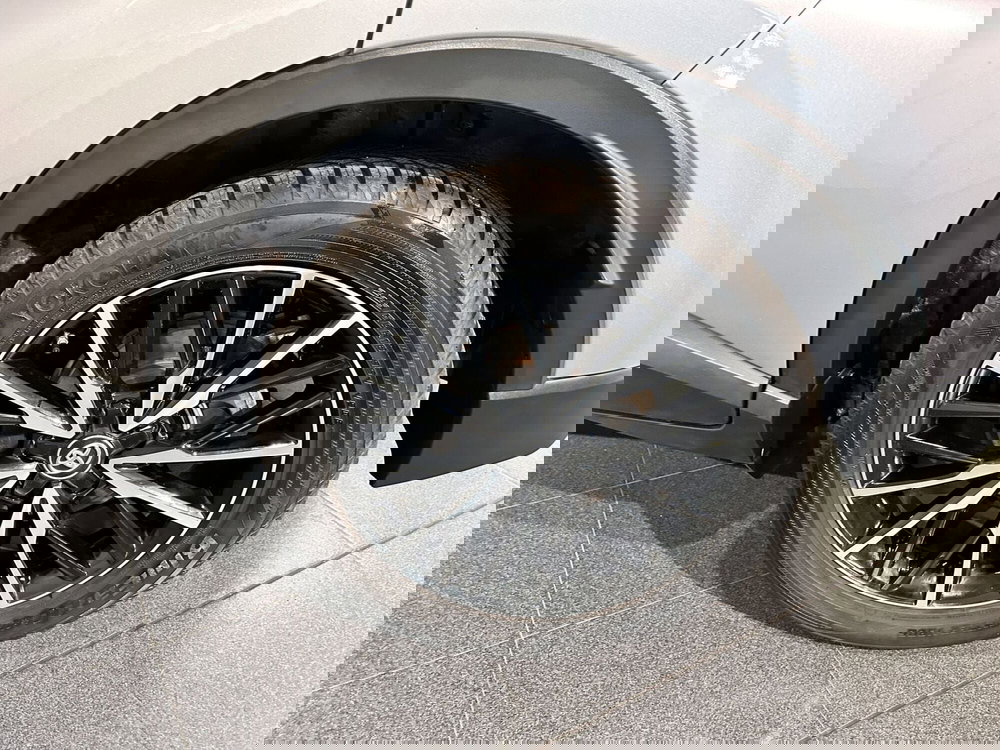 Toyota Toyota C-HR usata a Milano (15)