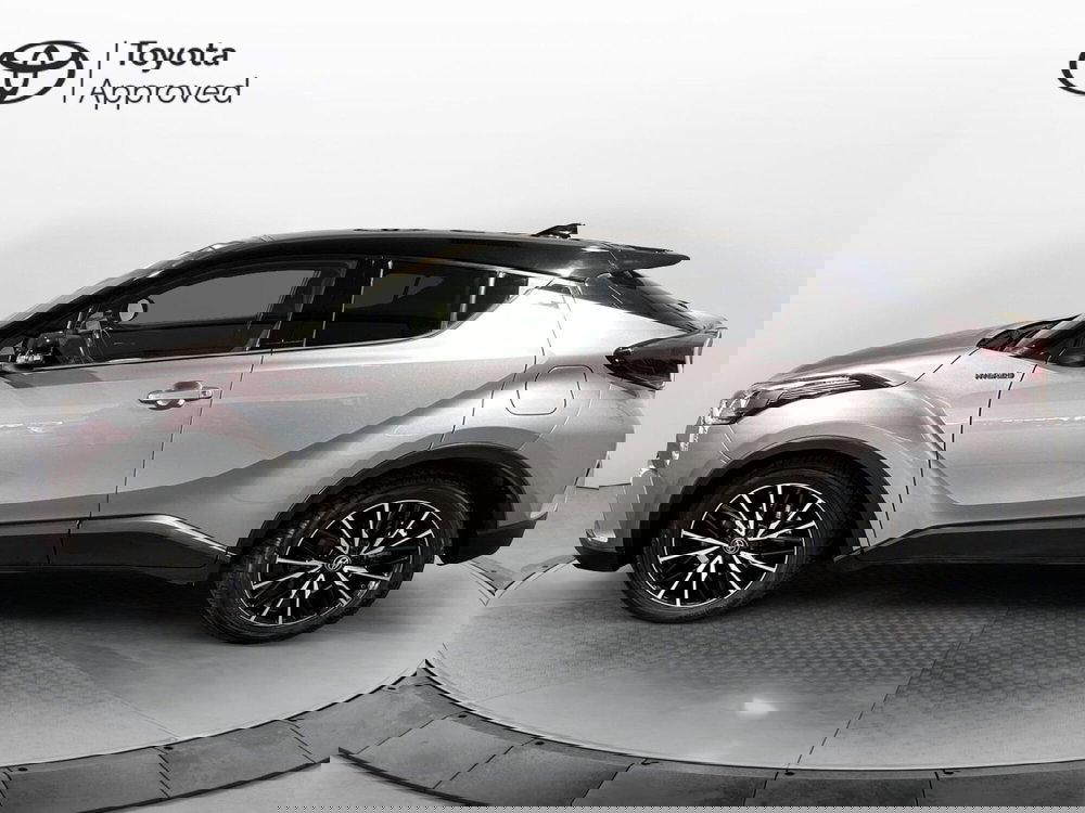 Toyota Toyota C-HR usata a Milano (3)