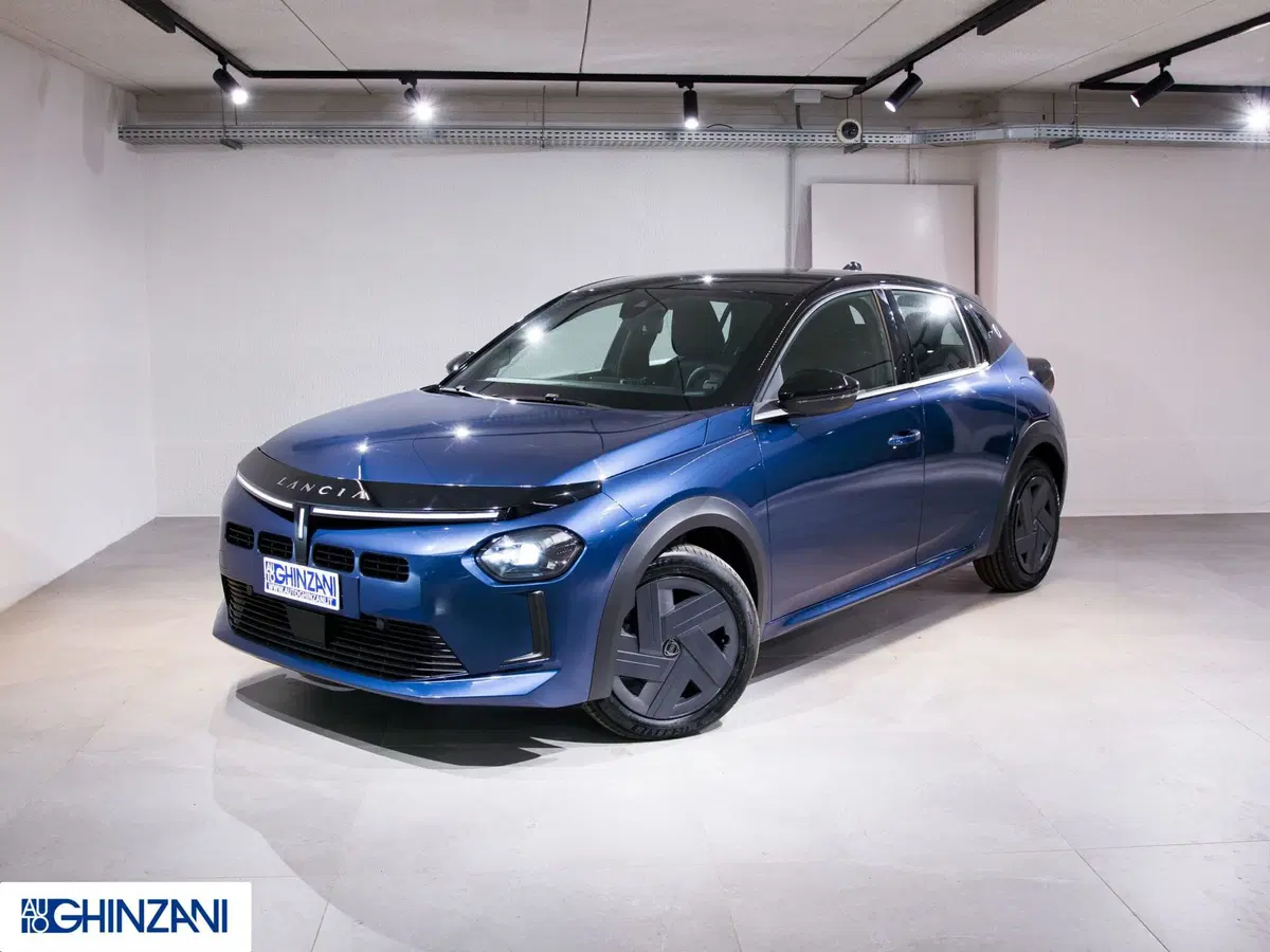 Lancia Ypsilon nuova a Bergamo (3)