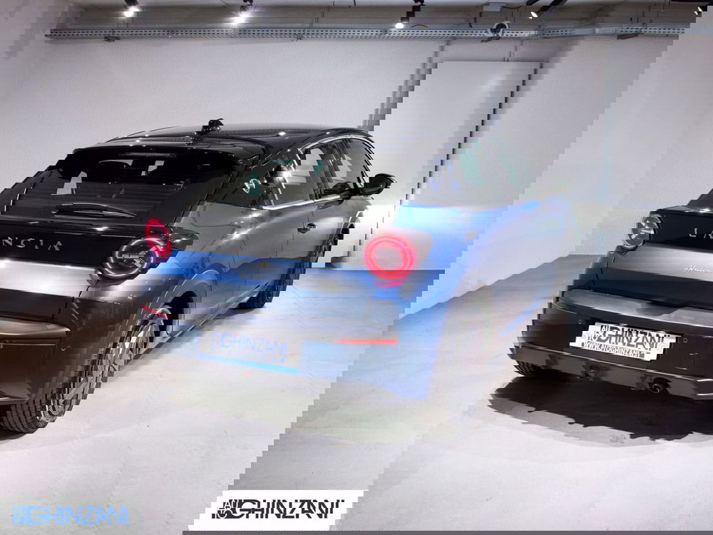 Lancia Ypsilon nuova a Bergamo (8)