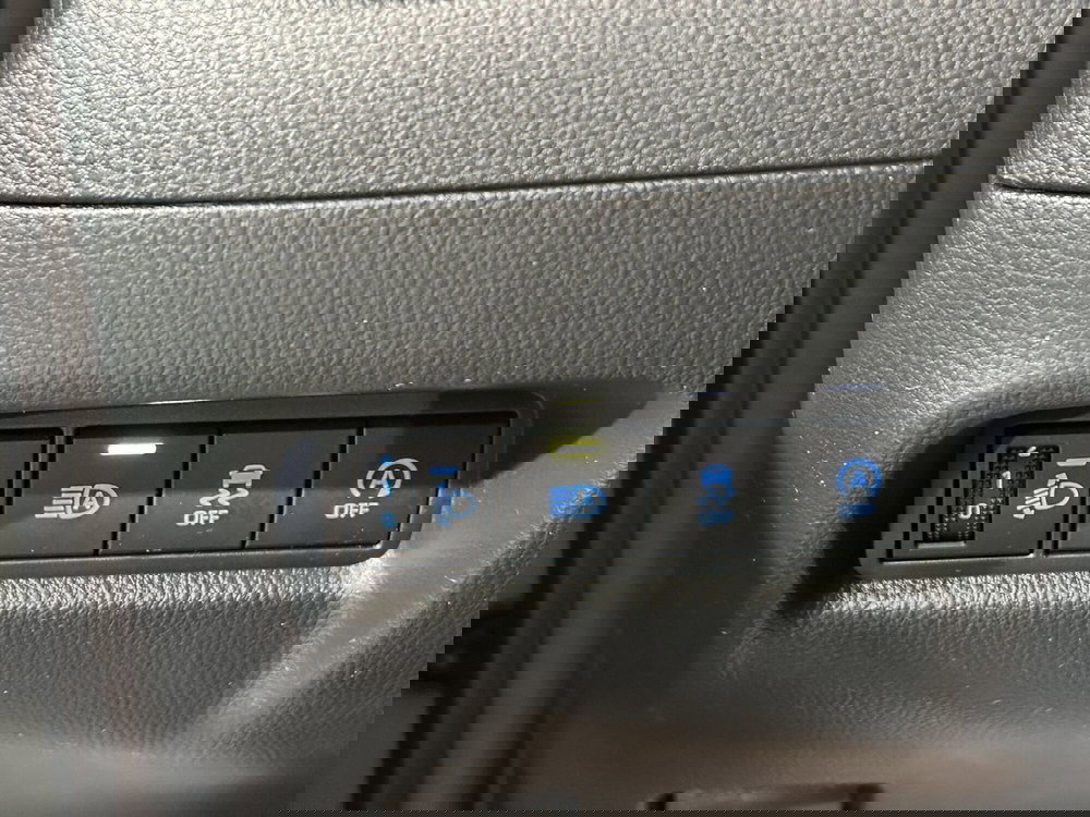 Toyota Aygo X usata a Milano (15)